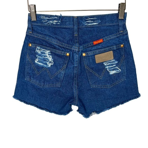 Wrangler Cowboy Cut Slim Fit Dark Blue Distressed Ripped Cut Off Shorts Size 3 - Picture 2 of 7